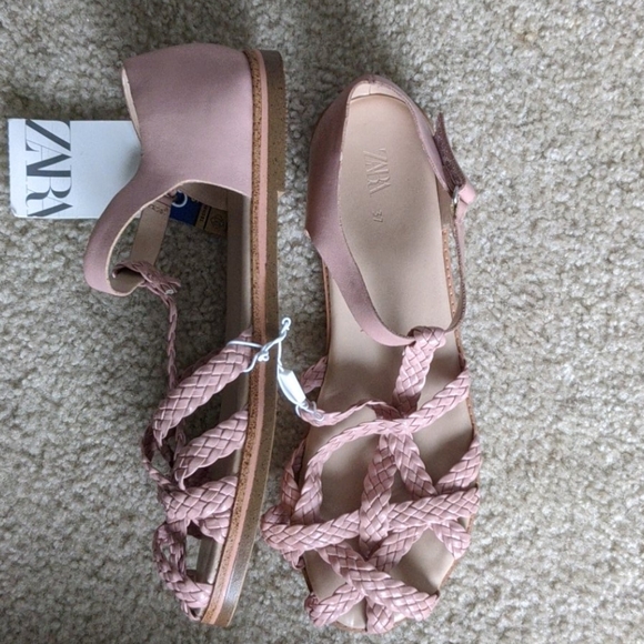Woman's sandals